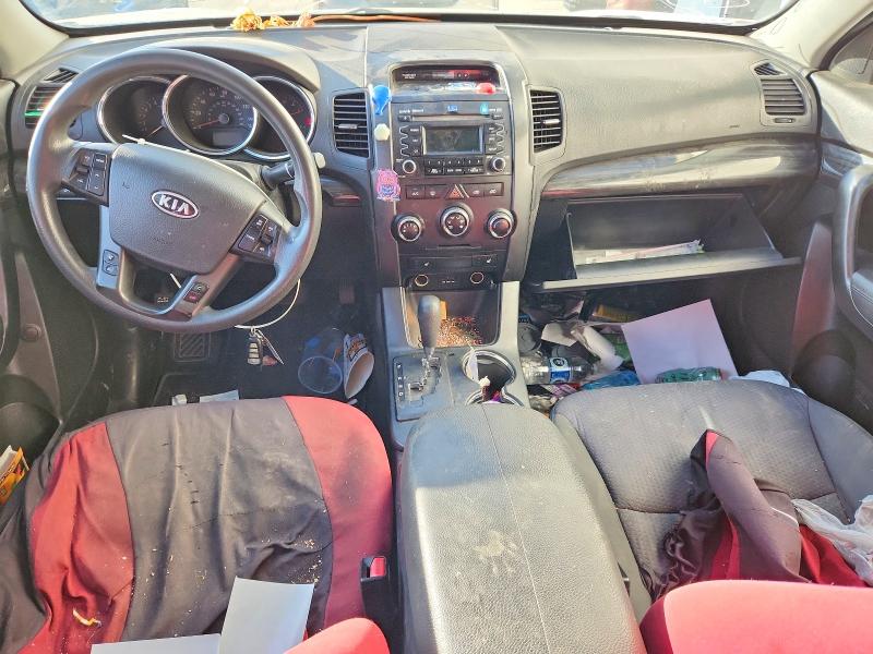 Photo 8 from auction – 2012 KIA SORENTO with VIN 5XYKTDA61CG256463