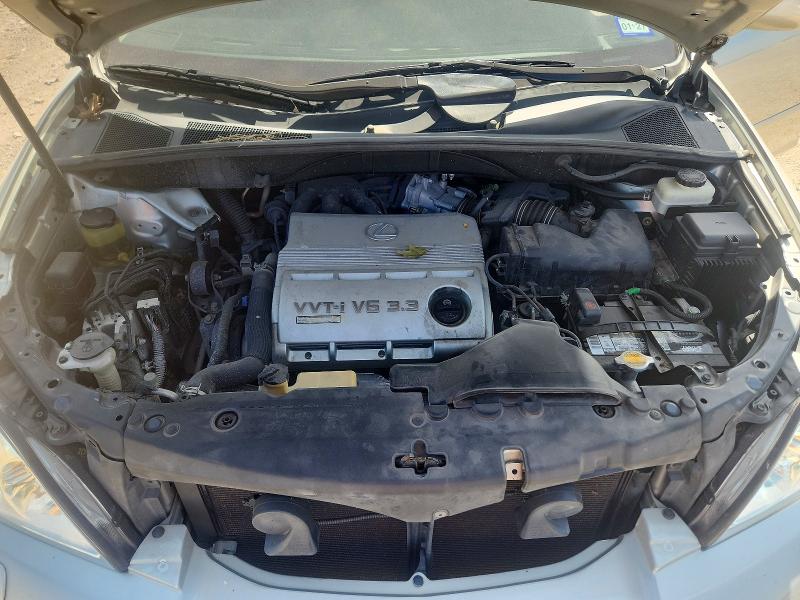Photo 12 from auction – 2005 LEXUS RX with VIN 2T2GA31U45C037804