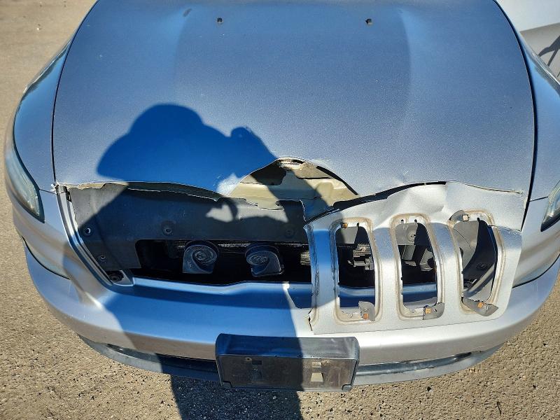 Photo 12 from auction – 2014 JEEP CHEROKEE with VIN 1C4PJMCS5EW285895