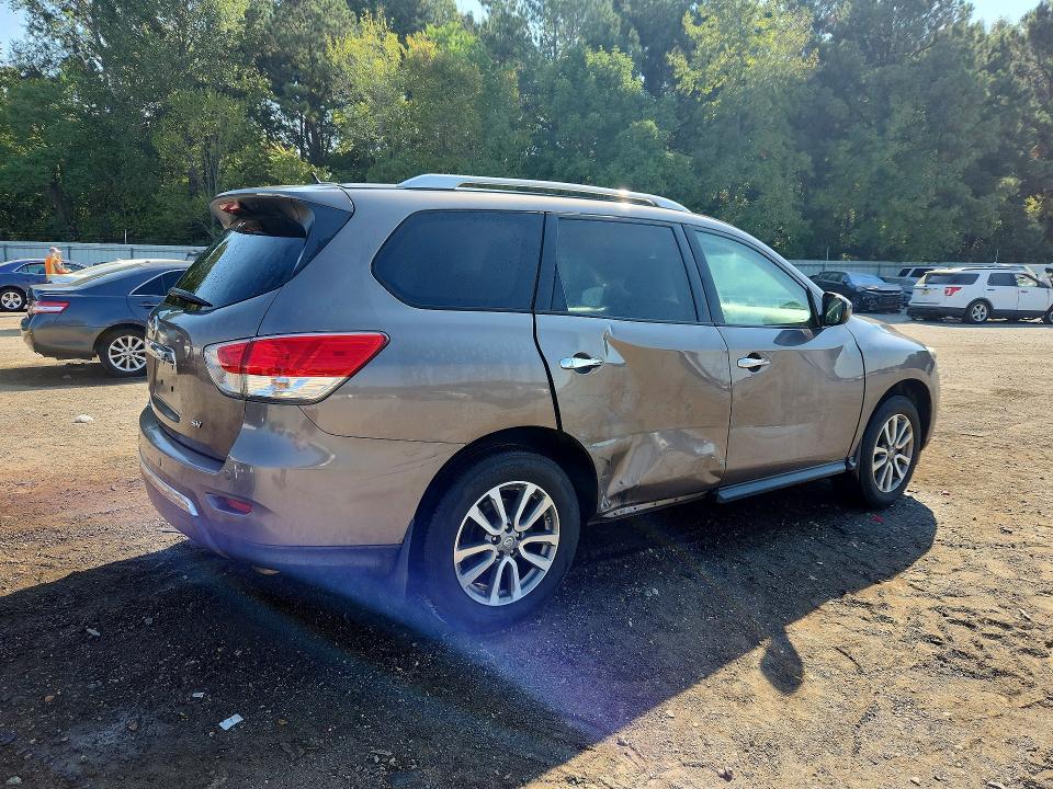 Photo 3 from auction – 2013 NISSAN PATHFINDER with VIN 5N1AR2MN7DC661780