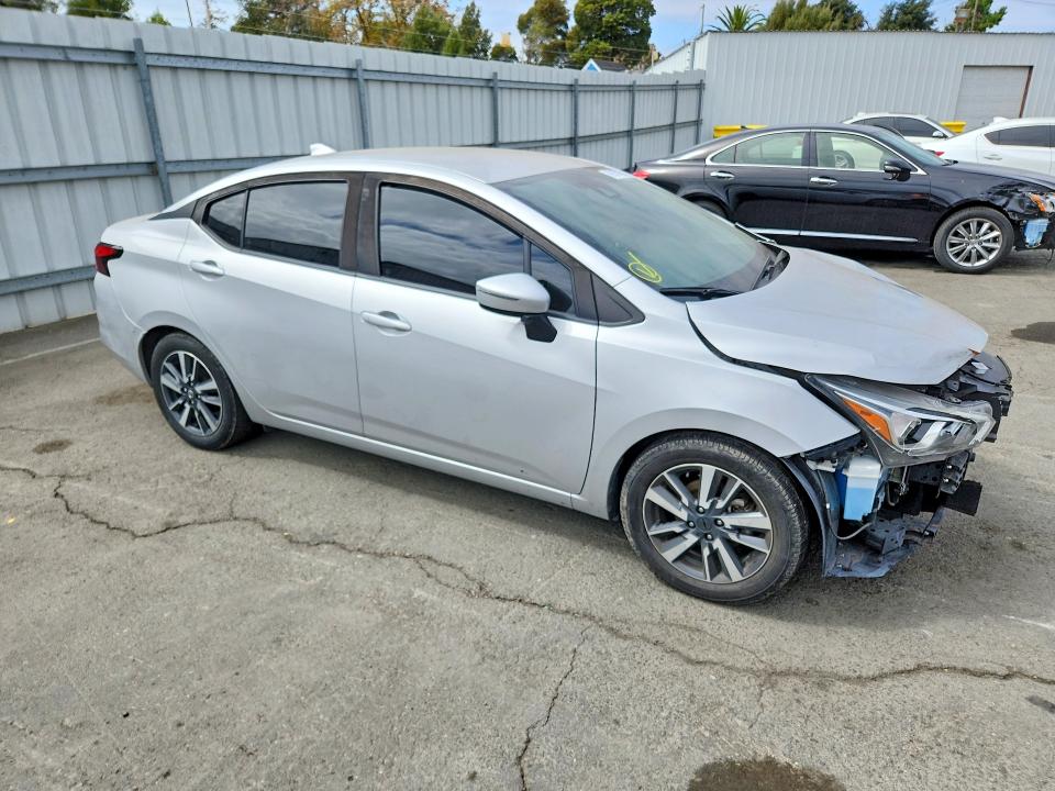 Photo 4 from auction – 2021 NISSAN VERSA with VIN 3N1CN8EV5ML891870
