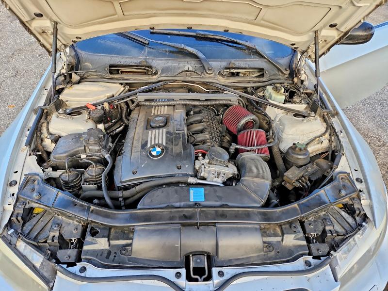 Photo 11 from auction – 2011 BMW 335 with VIN WBAKG1C54BE362935
