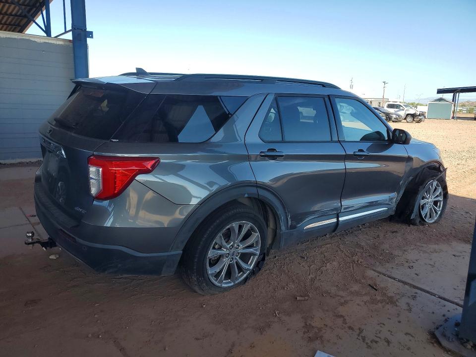 Снимка 3 от търг – 2021 FORD EXPLORER с VIN 1FMSK8DH0MGA01045