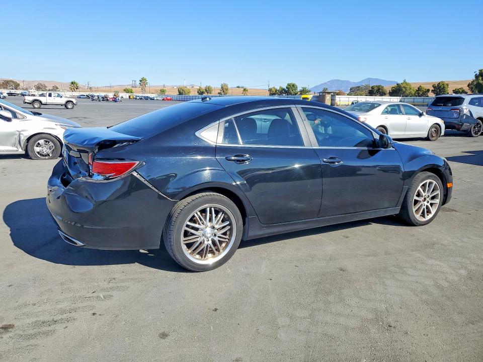 Photo 3 from auction – 2010 MAZDA 6 with VIN 1YVHZ8CB6A5M41165