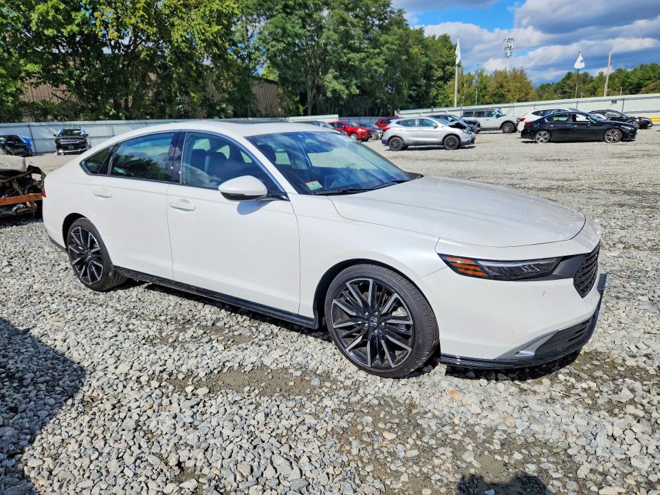 Photo 4 from auction – 2024 HONDA ACCORD with VIN 1HGCY2F87RA051809