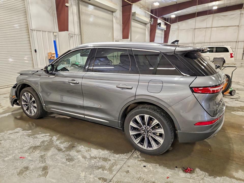 Photo 2 from auction – 2021 LINCOLN CORSAIR with VIN 5LMCJ2D9XMUL03521