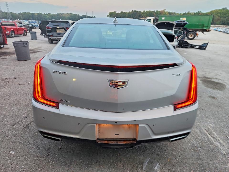 Photo 6 from auction – 2018 CADILLAC XTS with VIN 2G61N5S36J9162073