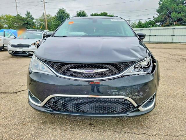 Zdjęcie 5 z aukcji – 2019 CHRYSLER PACIFICA z VIN 2C4RC1BG3KR651498