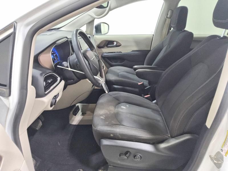 Снимка 7 от търг – 2023 CHRYSLER VOYAGER с VIN 2C4RC1CGXPR615684