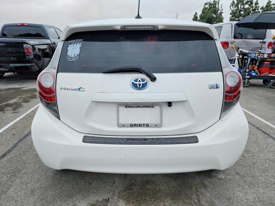 Zdjęcie 6 z aukcji – 2012 TOYOTA PRIUS C z VIN JTDKDTB39C1028061