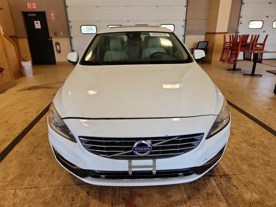 Photo 5 from auction – 2015 VOLVO S60 with VIN YV1612TB8F1311026