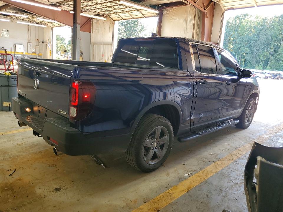 Photo 3 from auction – 2022 HONDA RIDGELINE with VIN 5FPYK3F54NB010953