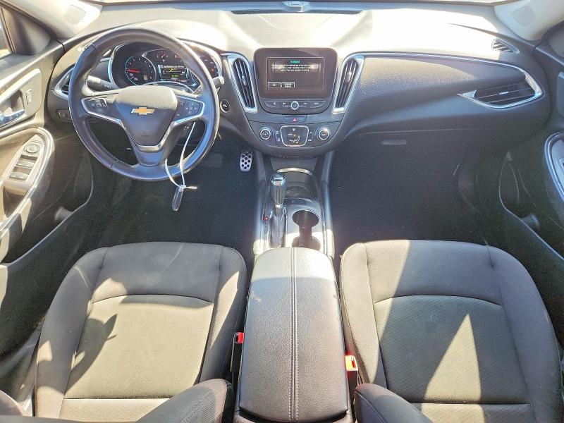 Photo 8 from auction – 2017 CHEVROLET MALIBU with VIN 1G1ZE5ST6HF195178