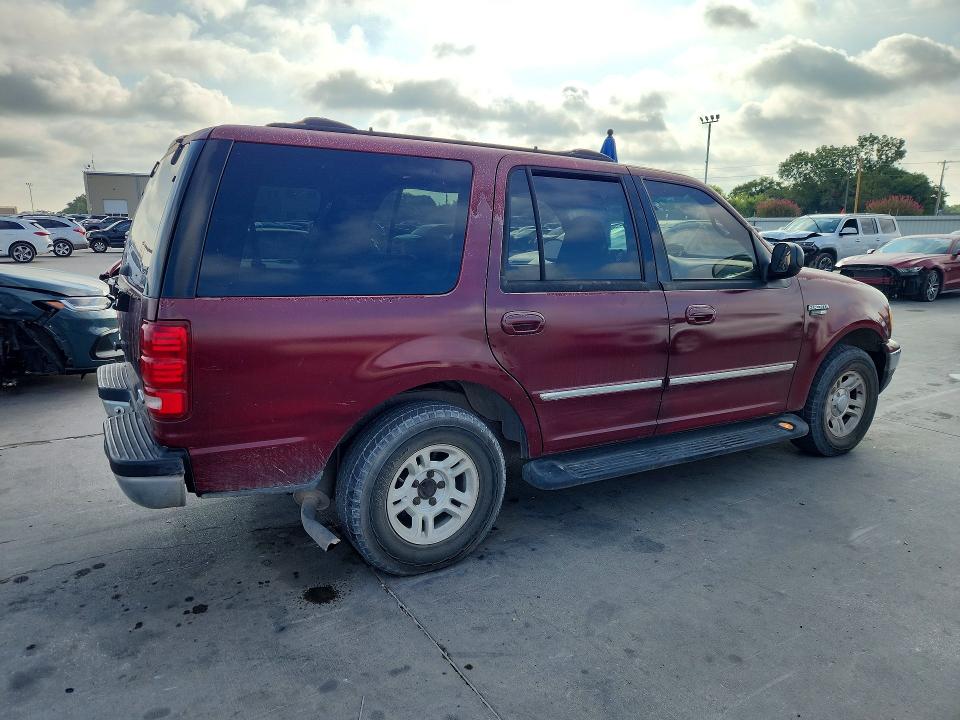 Photo 3 from auction – 2001 FORD EXPEDITION with VIN 1FMRU15LX1LA01074
