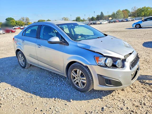 Снимка 4 от търг – 2013 CHEVROLET SONIC с VIN 1G1JC5SG8D4159651