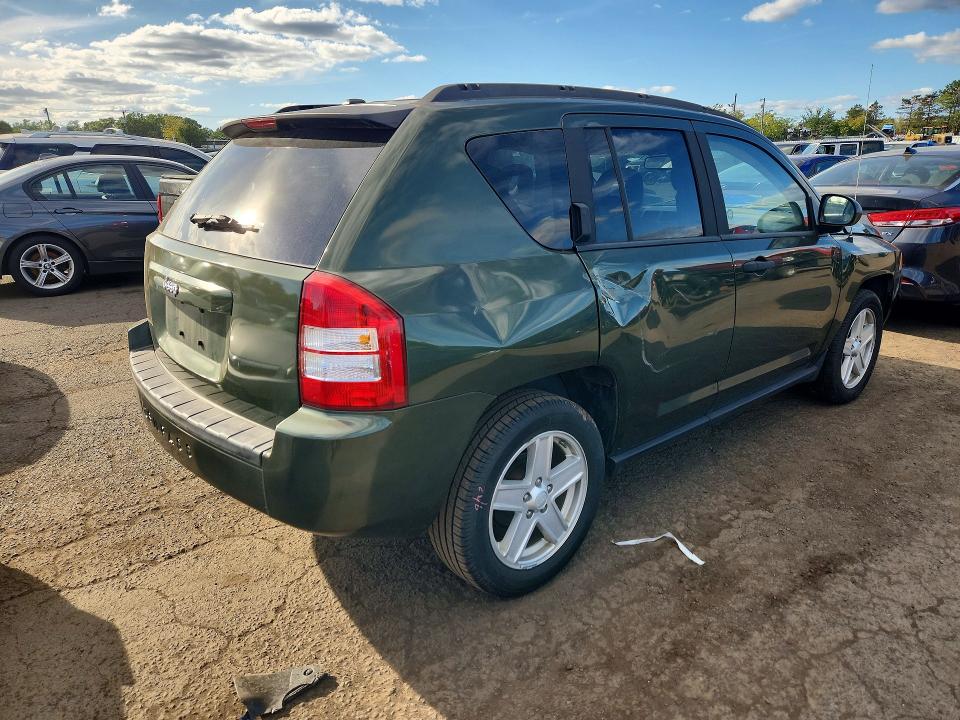 Фото 3 с аукциона – 2007 JEEP COMPASS с VIN 1J8FT47W37D422987
