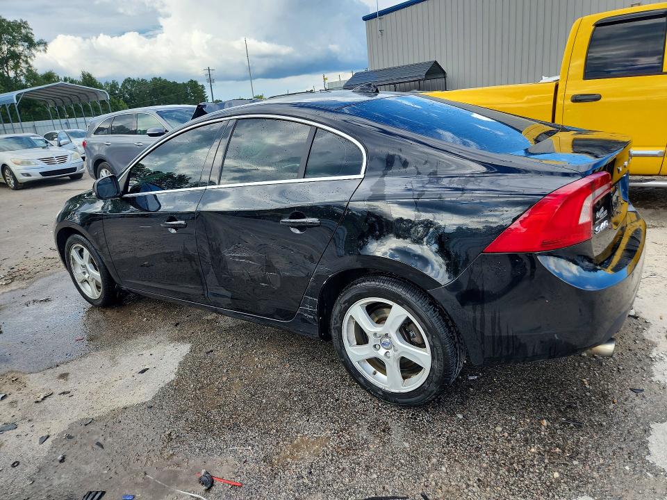 Photo 2 from auction – 2013 VOLVO S60 with VIN YV1612FH9D2198128