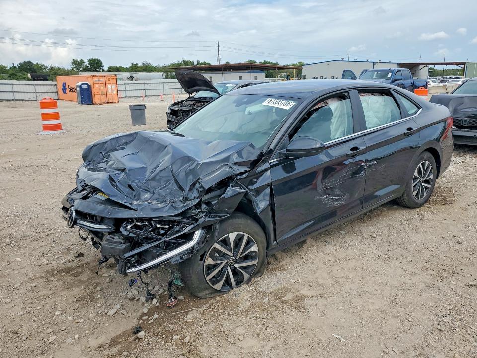 VOLKSWAGEN JETTA 2026 с VIN 3VW5W7BU9TM049404 - Снимка от търг