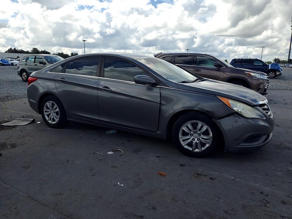 Photo 4 from auction – 2012 HYUNDAI SONATA with VIN 5NPEB4AC3CH495706