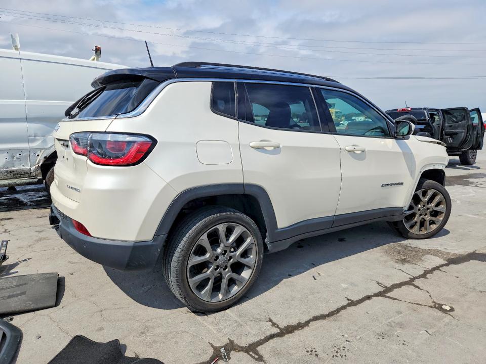 Снимка 3 от търг – 2018 JEEP COMPASS с VIN 3C4NJDCBXJT127737