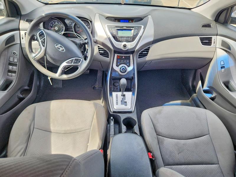 Photo 8 from auction – 2011 HYUNDAI ELANTRA with VIN 5NPDH4AEXBH050129