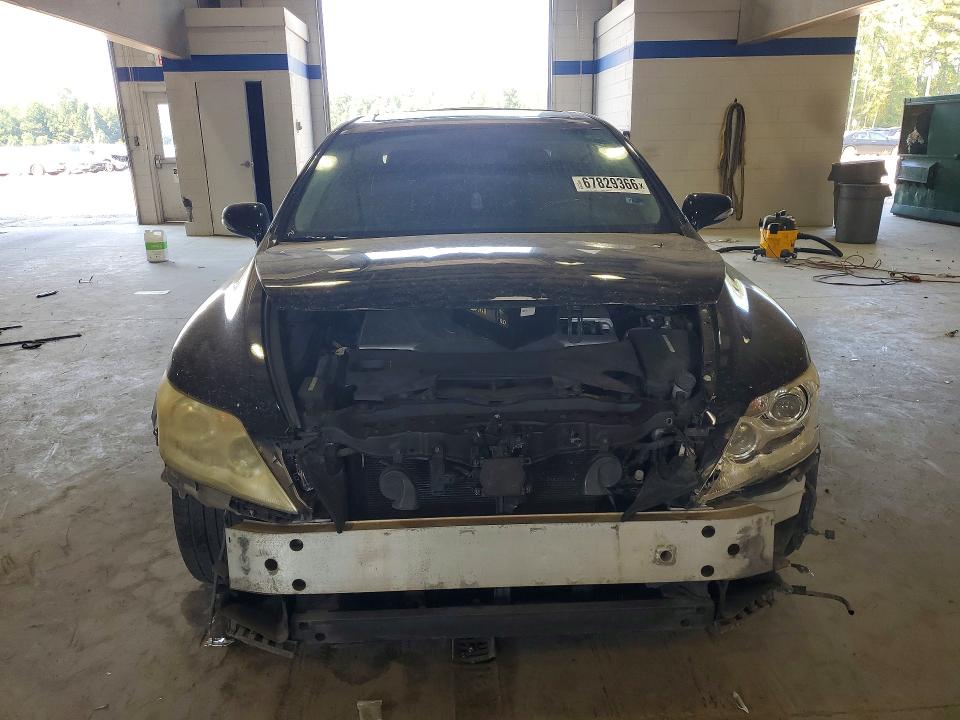 Photo 5 from auction – 2011 LEXUS LS with VIN JTHBL5EF2B5106061