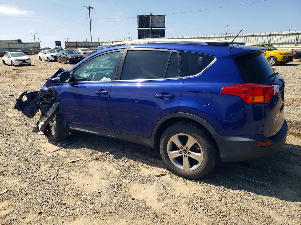 Photo 2 from auction – 2015 TOYOTA RAV4 with VIN 2T3RFREV1FW279140
