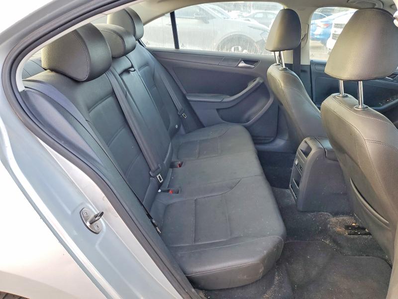 Photo 10 from auction – 2012 VOLKSWAGEN JETTA with VIN 3VWDP7AJ7CM401458