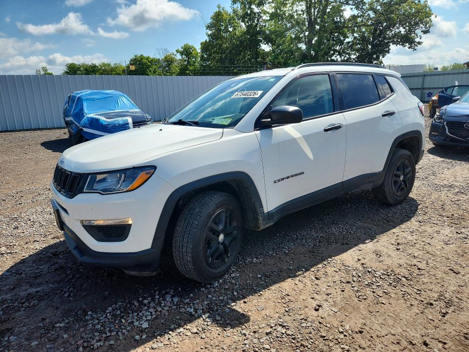 JEEP COMPASS 2017 with VIN 3C4NJDAB2HT628117 - Photo from auction