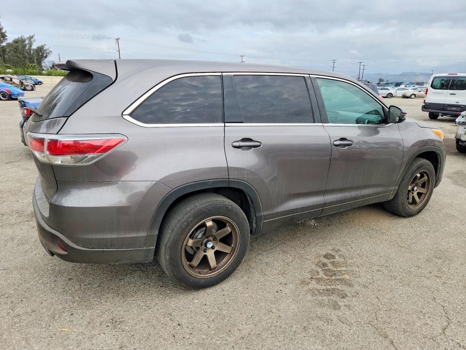 Снимка 3 от търг – 2014 TOYOTA HIGHLANDER с VIN 5TDZKRFH7ES014355