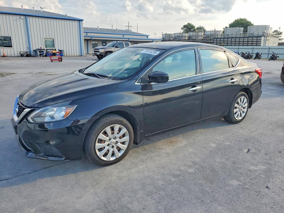 NISSAN SENTRA 2017 with VIN 3N1AB7AP8HY403604 - Photo from auction