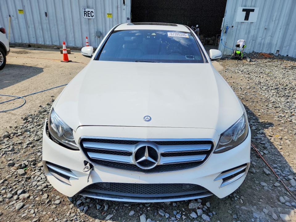 Photo 5 from auction – 2017 MERCEDES-BENZ E with VIN WDDZF4KB7HA053219