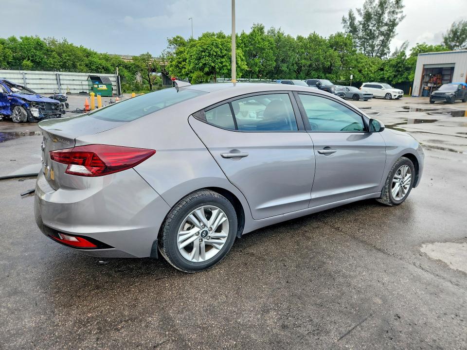 Снимка 3 от търг – 2020 HYUNDAI ELANTRA с VIN KMHD84LF3LU002271