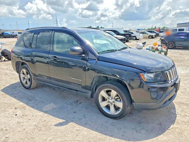 Photo 4 from auction – 2017 JEEP COMPASS with VIN 1C4NJDBB8HD142707