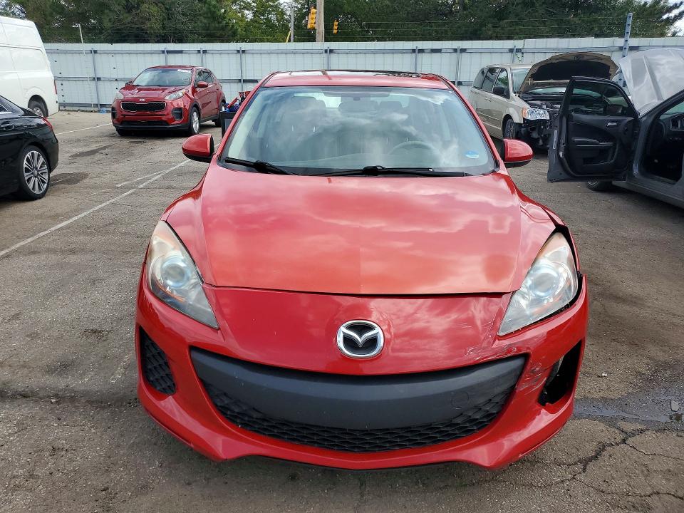 Photo 5 from auction – 2013 MAZDA 3 with VIN JM1BL1W78D1814911