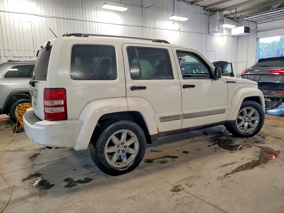 Photo 3 from auction – 2008 JEEP LIBERTY with VIN 1J8GN58K58W157253