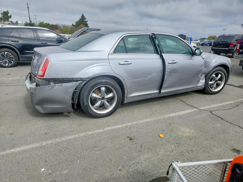 Zdjęcie 3 z aukcji – 2013 CHRYSLER 300C z VIN 2C3CCAEG8DH620777