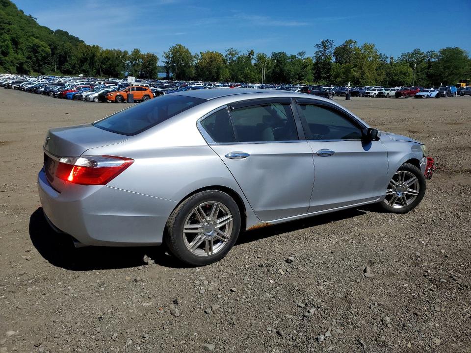 Photo 3 from auction – 2013 HONDA ACCORD with VIN 1HGCR2F3XDA022718