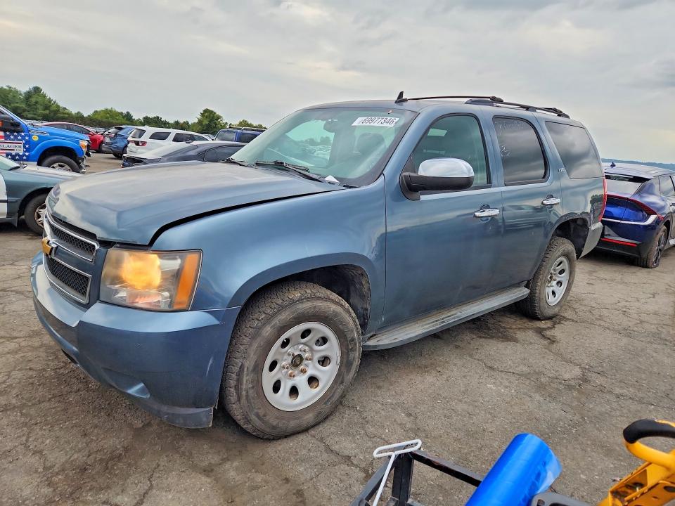 CHEVROLET TAHOE 2010 with VIN 1GNUKAE0XAR257262 - Photo from auction