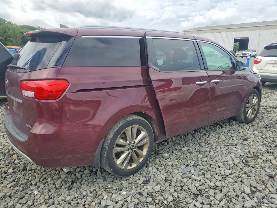 Photo 3 from auction – 2015 KIA SEDONA with VIN KNDME5C1XF6030231