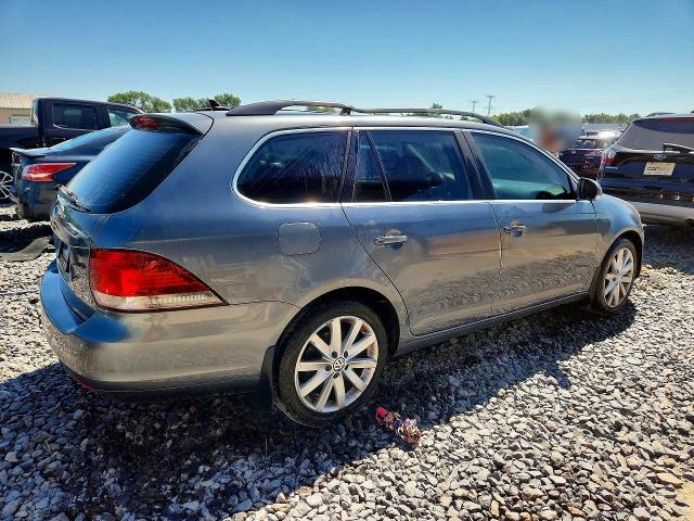 Photo 3 from auction – 2014 VOLKSWAGEN JETTA with VIN 3VWPL7AJ7EM610209