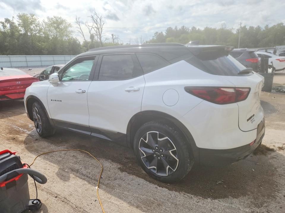 Photo 2 from auction – 2022 CHEVROLET BLAZER with VIN 3GNKBKRS0NS158316