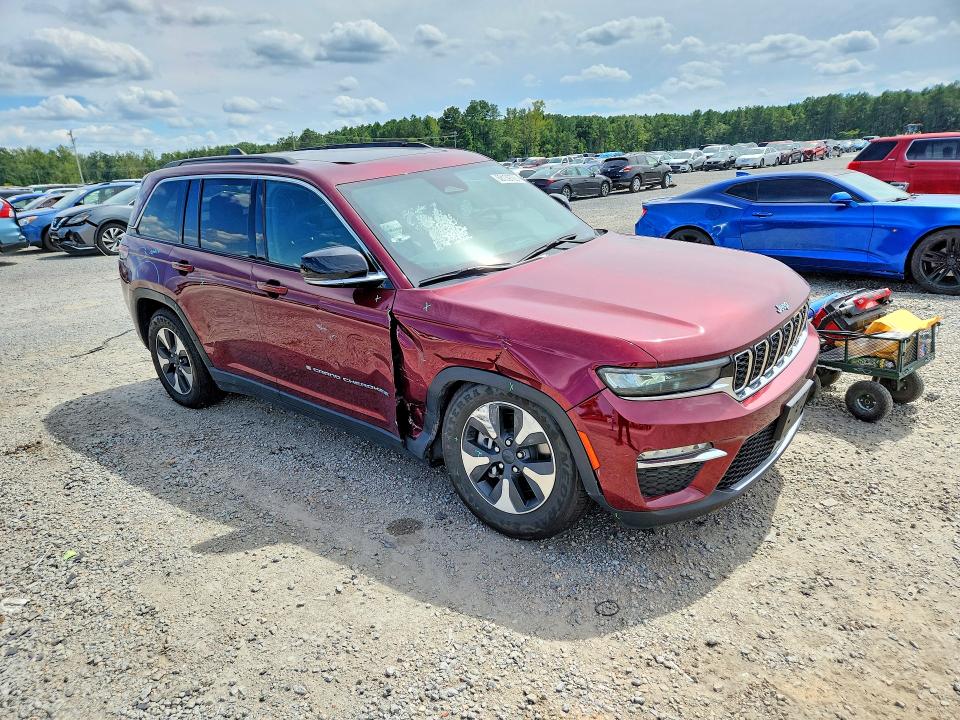 Снимка 4 от търг – 2024 JEEP GRAND CHEROKEE с VIN 1C4RJYB69RC181504