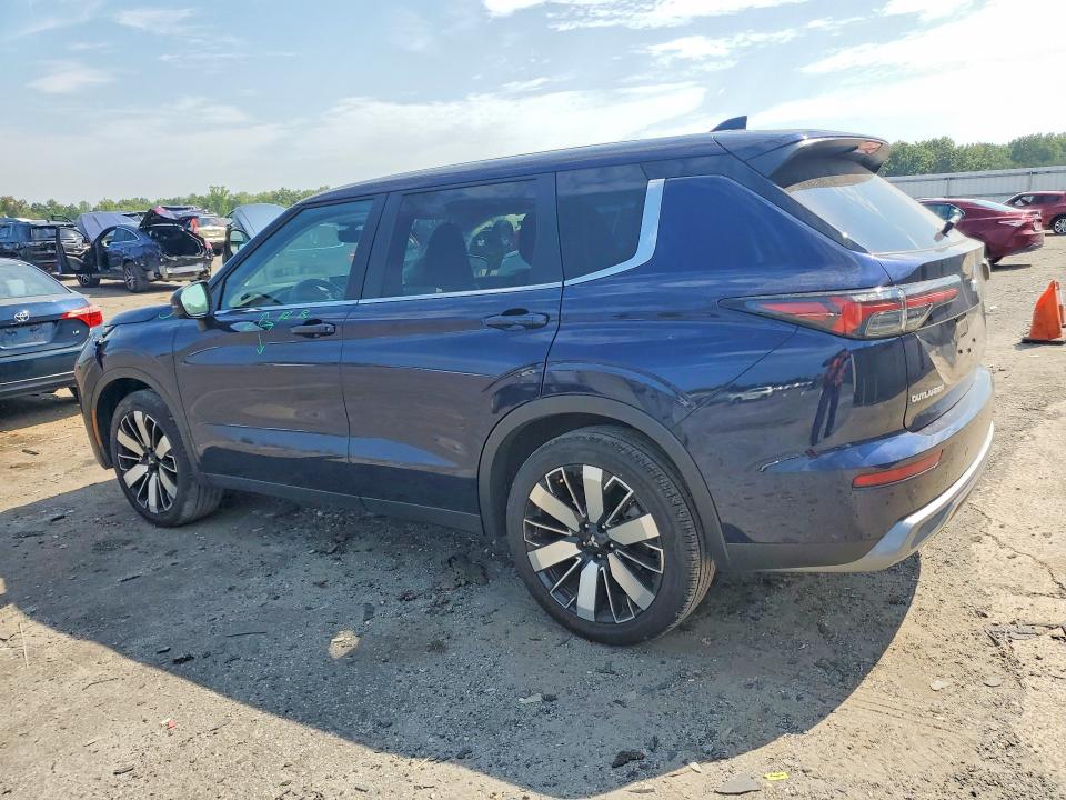 Photo 2 from auction – 2026 MITSUBISHI OUTLANDER with VIN JA4J3VAB0TZ045815