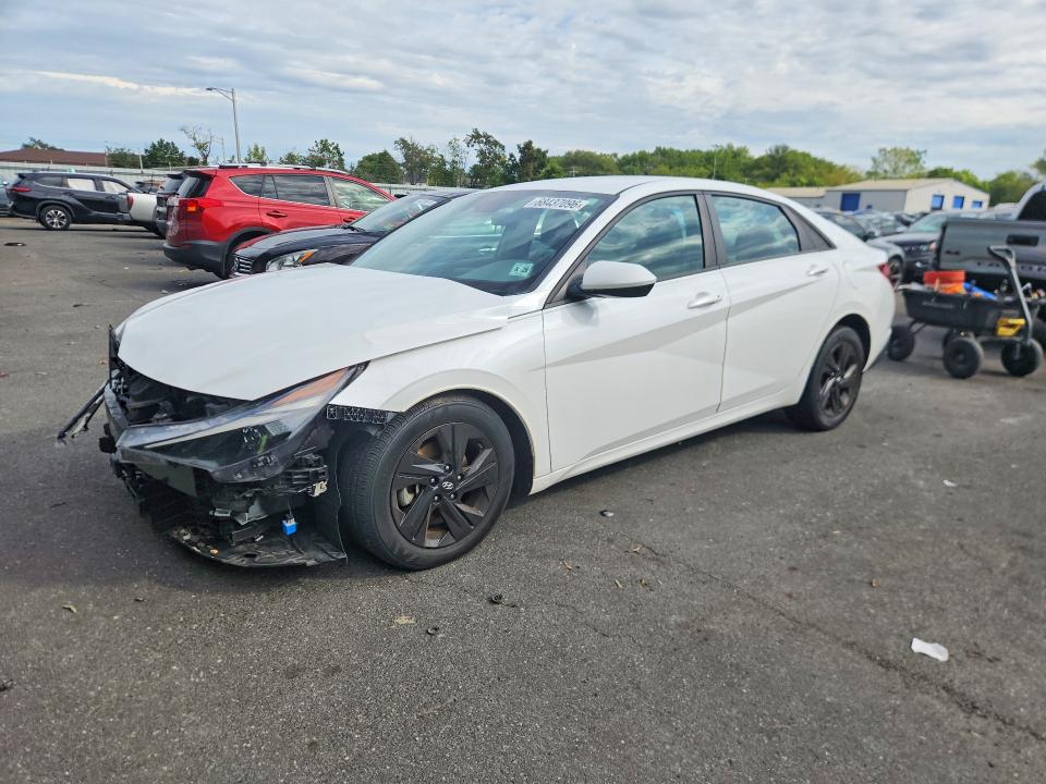 2022 HYUNDAI ELANTRA - Търг №68437096