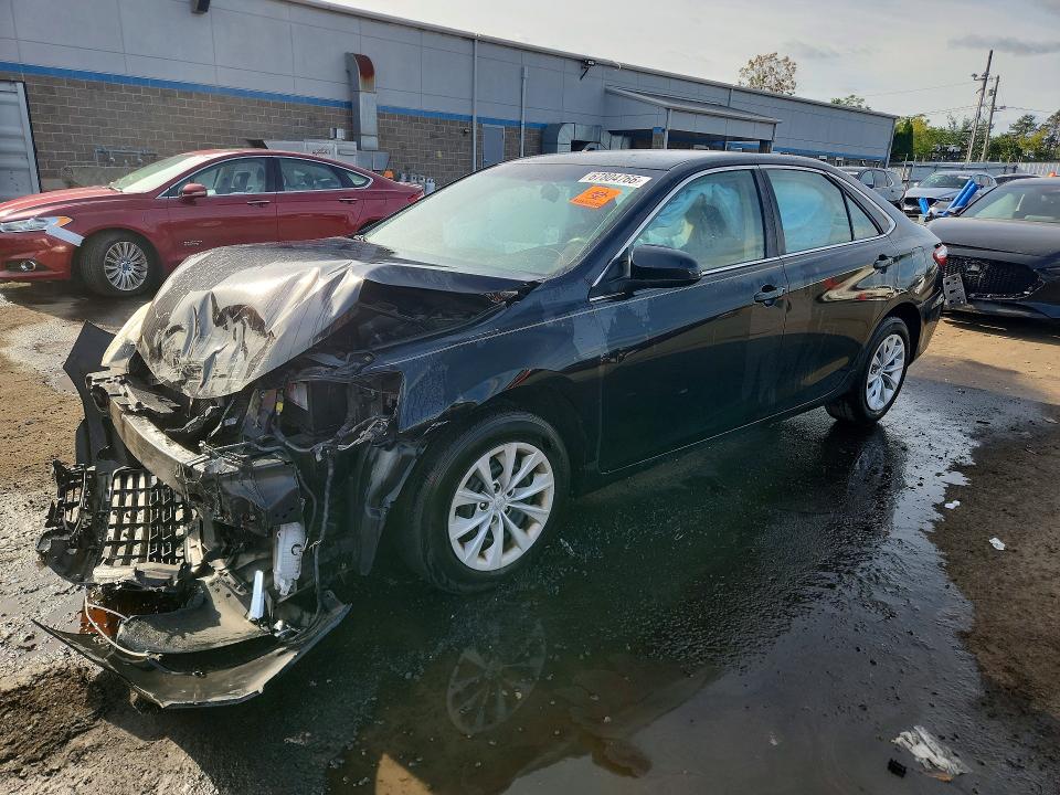 TOYOTA CAMRY 2015 with VIN 4T4BF1FK2FR452329 - Photo from auction
