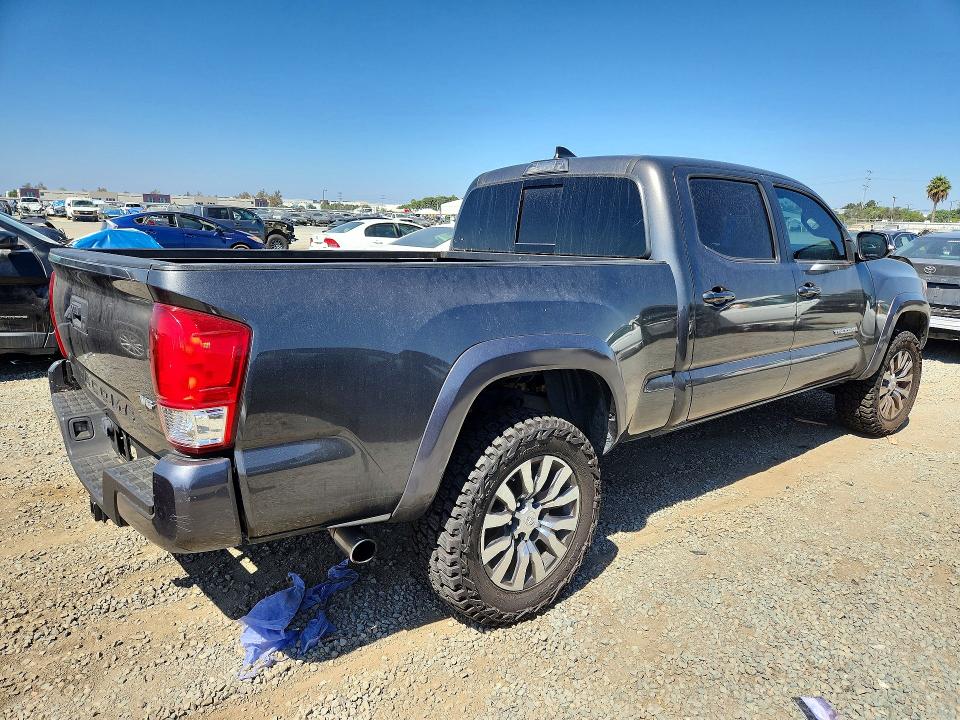 Снимка 3 от търг – 2018 TOYOTA TACOMA с VIN 3TMDZ5BN4JM038875