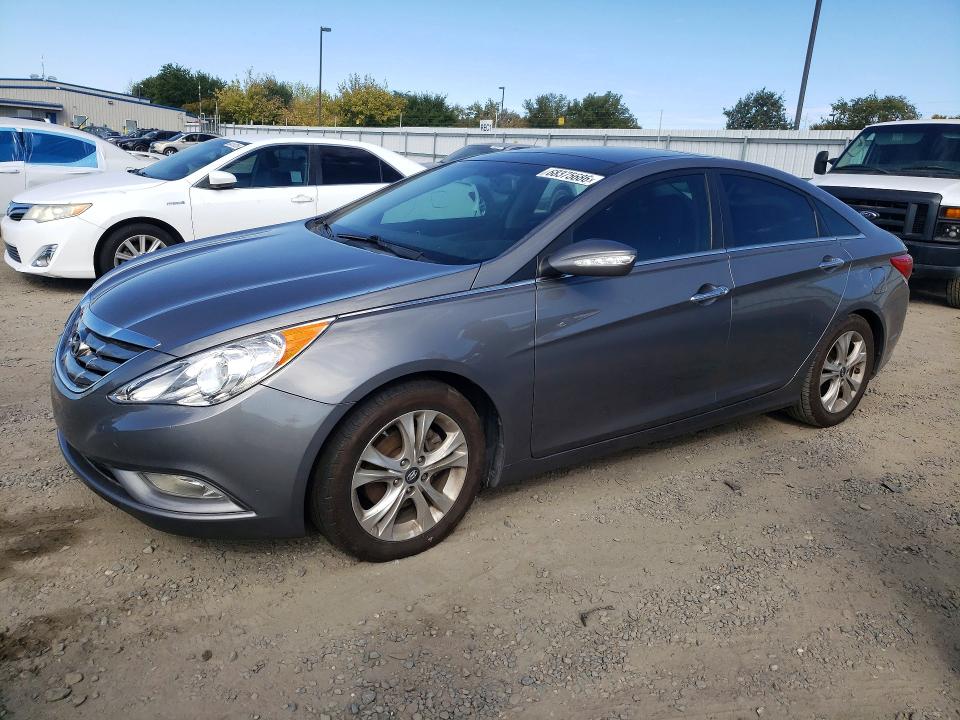 2013 HYUNDAI SONATA - Търг №68375686