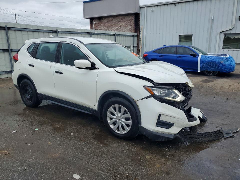 Снимка 4 от търг – 2017 NISSAN ROGUE с VIN KNMAT2MT8HP596246