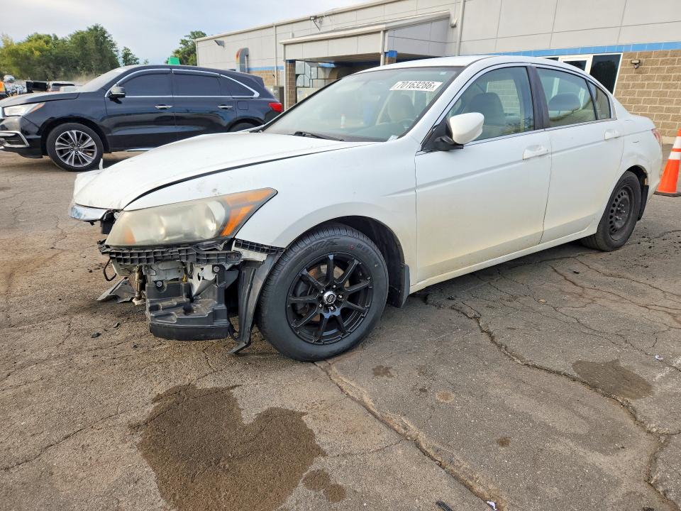 HONDA ACCORD 2012 с VIN 1HGCP2F36CA231359 - Снимка от търг